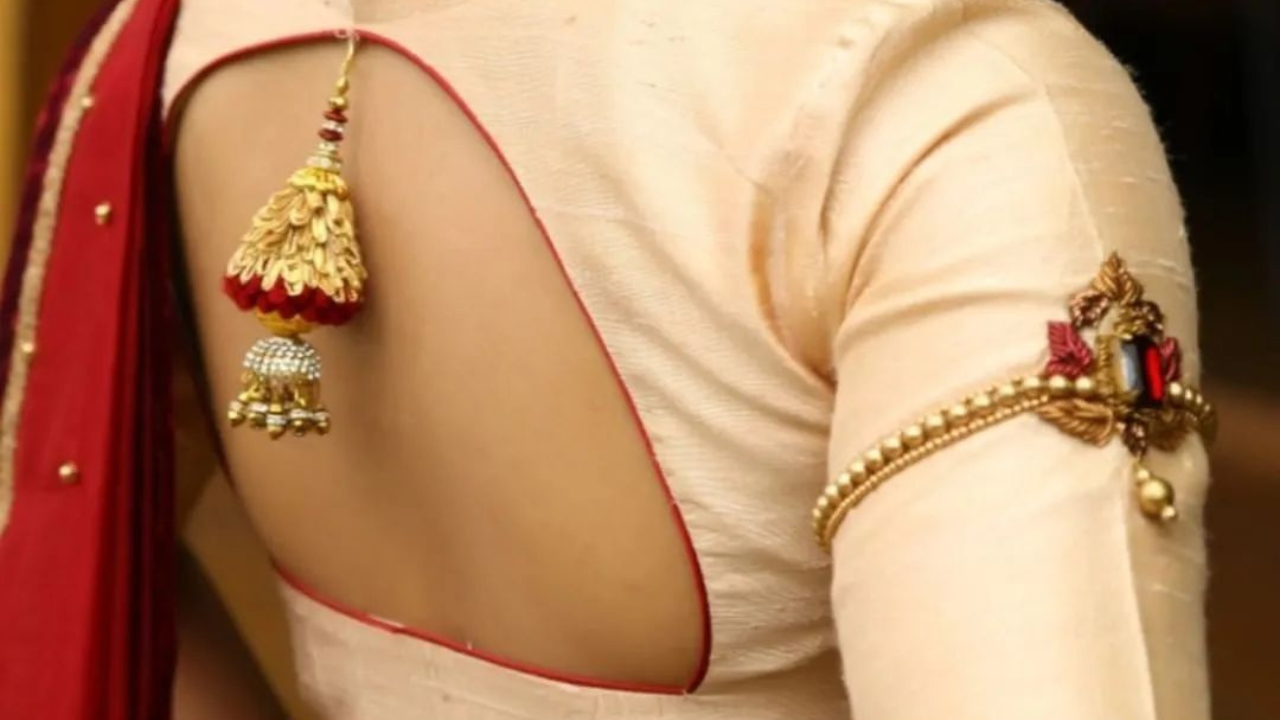 Nauvari blouse designs :