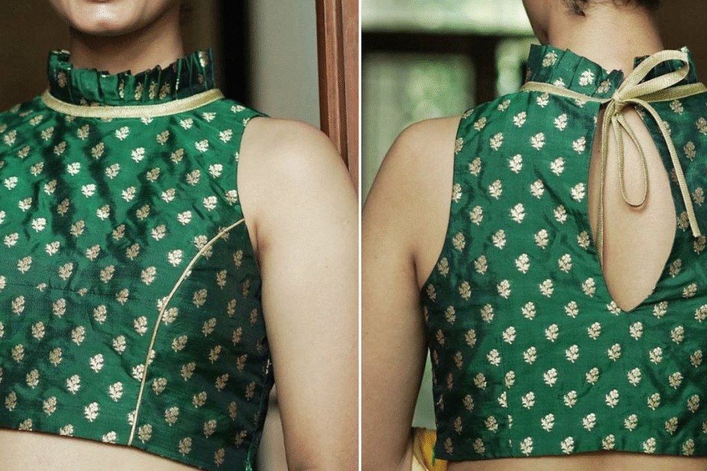 green blouse design for traditional look : स्टाइलिश हरे ब्लाउज डिज़ाइन्स के साथ बनाएं त्योहार और भी खास! 3 green blouse design for traditional look : स्टाइलिश हरे ब्लाउज डिज़ाइन्स के साथ बनाएं त्योहार और भी खास!