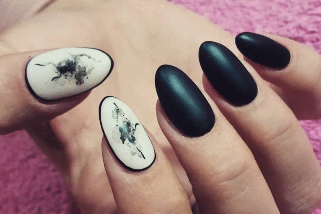 Nail Care Tips: इन टिप्स को अपनाकर आप भी अपने हाथों की खूबसूरती बढ़ा सकती हैं! 5 Nail Care Tips