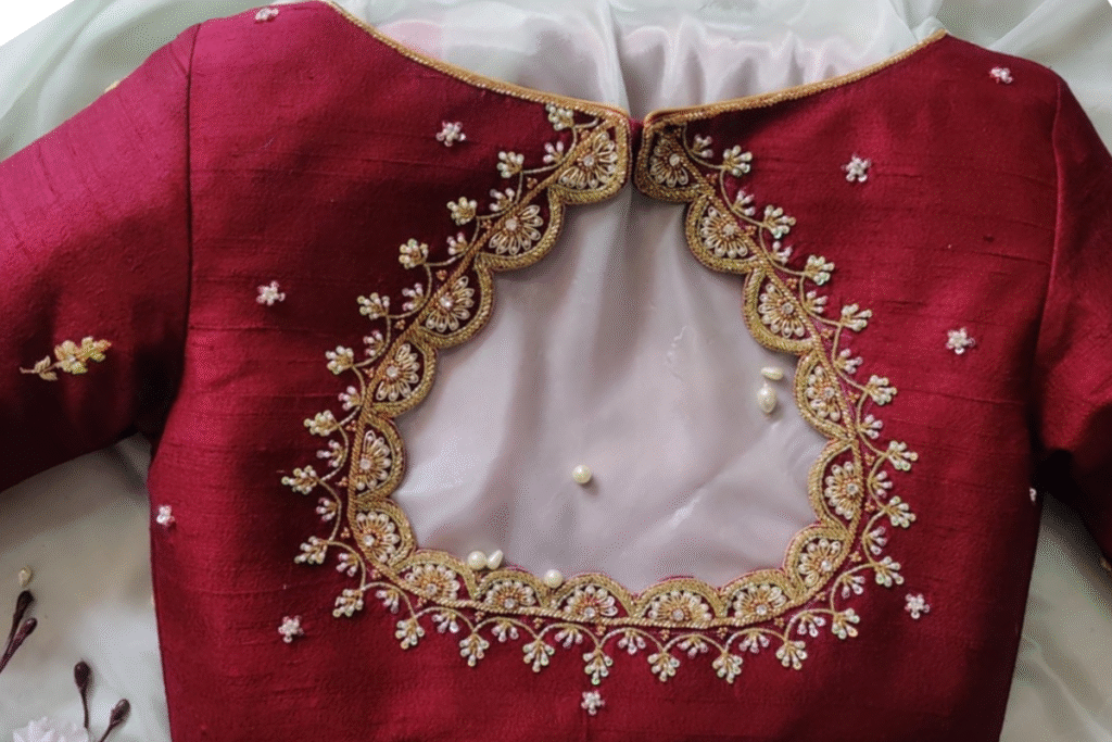 Ganpati Satyanarayan festival blouse designs: गणपति बप्पा की सत्यनारायण पूजा के लिए ब्लाउज डिज़ाइन – परंपरा और फैशन का संगम 9 Ganpati Satyanarayan festival blouse designs