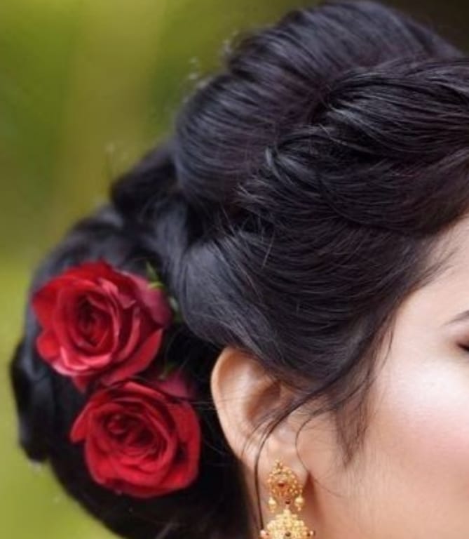 Simple Mangala Gauri hairstyle:मंगला गौरी और गणपति फंक्शन के लिए लेटेस्ट हेयरस्टाइल आइडियाज 7 Simple Mangala Gauri hairstyle