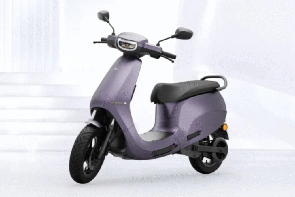 Ola Electric Scooter Sales Down in July 2025: ओला इलेक्ट्रिक स्कूटर की बिक्री में 57% की भारी गिरावट – जानिए वजह 2 Ola Electric Scooter Sales Down in July 2025
